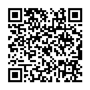 &nb守在外面的宫女太监们依然不知道殿内发生的事二维码生成