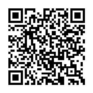 一下子将那根黑色的金属线抽离大金属圆球表面二维码生成