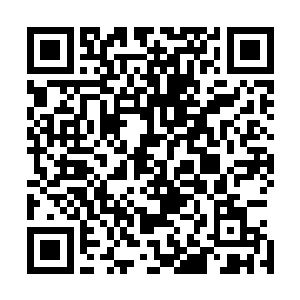 一下子感觉张铁顺眼起来的关千重耐心的解答着张铁的问题二维码生成