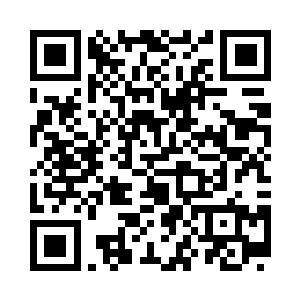 一下子揽住了曹珊珊柔软纤细的柳腰二维码生成