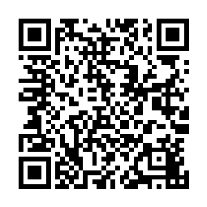 一个从墙外袭来的天音波却是猛地出现在了前方潘森的头上二维码生成