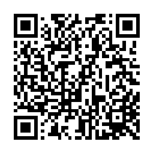 一个仿佛电视剧里太白金星一样的老者御空而來二维码生成