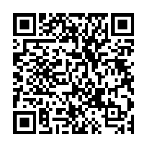 一个写歌的加两个唱歌的再加一个变魔术的拍出来的电影――二维码生成