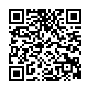 一个凶神恶煞的壮汉拎着一个男子走上前来二维码生成