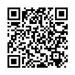 一个售楼小姐看见边学道和单娆进门二维码生成