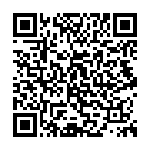 一个声音突兀而又响亮的在下面的人群之中响起二维码生成