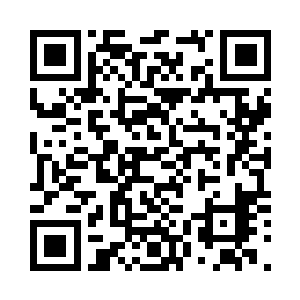 一个头上长着一根鹿角之人冲了过来二维码生成