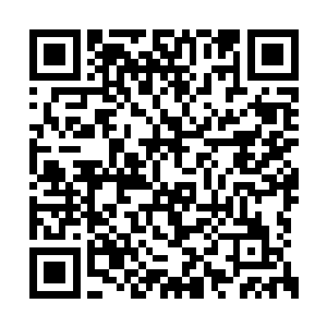 一个尖锐的锥状物摧枯拉朽地从虚空中冲了出来二维码生成