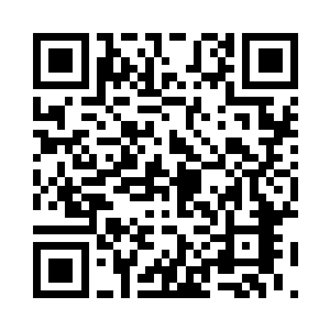 一个徐徐旋转的漆黑漩涡便从大门内显露出来二维码生成