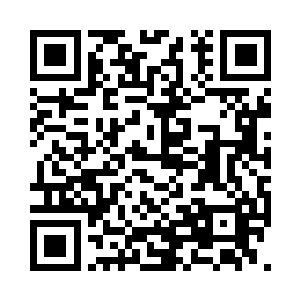 一个无形命河回旋幽深透明波动池塘承接二维码生成