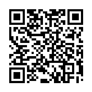 一个无比美丽的女子穿着一身碧绿的长裙二维码生成