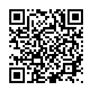 一个眼神和一个小动作就能活跃场中的气氛二维码生成