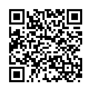 一个秘社武装分子立刻小跑上去汇报情况二维码生成