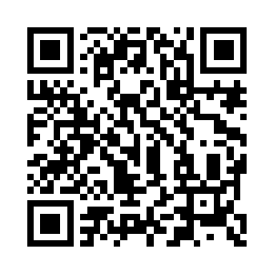 一个穿着灰色道袍的人出现在门口――燕青衣二维码生成