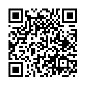 一个须发皆白的透明人形轰然碎裂二维码生成