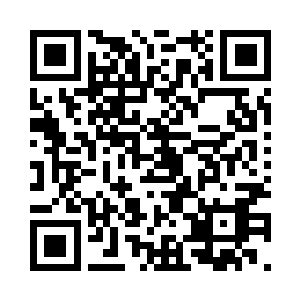 一个黑色的铠甲武士突然出现在了自己正上方二维码生成