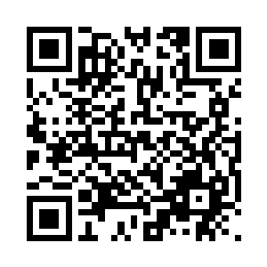 一串绿山下有一群灰狼和一群白羊在对峙二维码生成