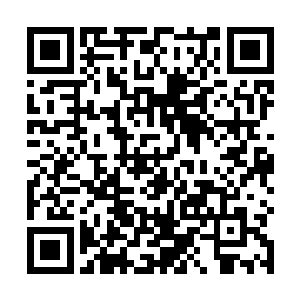 一举让双方都强势地占据了各大新闻娱乐版的头条位置二维码生成