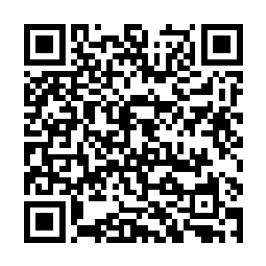 一些水手甚至连脸都没有来的急好好洗就到了甲板上二维码生成