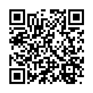 一人则将怨恨的目光投向角落里的梓箐二维码生成