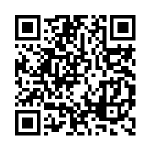 一位女大师一直用一种冰冷的眼神看着我二维码生成