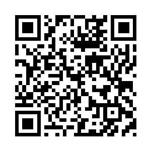 一位好奇心极重的老太婆就来到了垃圾桶边二维码生成