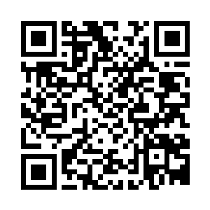 一位极品大美女出现在了所有人的面前二维码生成