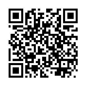 一位站在窗口的中年男子缓缓回身二维码生成