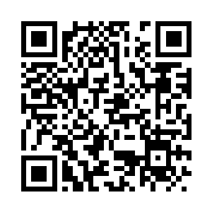 一位身穿官袍的老太婆从里面走出来二维码生成