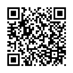 一具柔软的身子直接撞入了他的怀里二维码生成