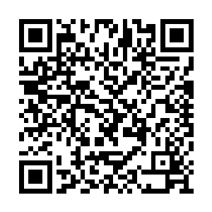 一刻不停地在为那些羽箭进行着粒子矩阵的镌刻二维码生成