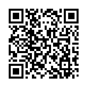 一双嘴巴里更是还有一些之前破碎的内脏二维码生成