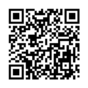 一双明亮的眼珠细细的大量着洞窟四周二维码生成