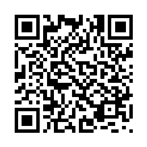 一双朱唇一张一翕的也是诱人至深二维码生成