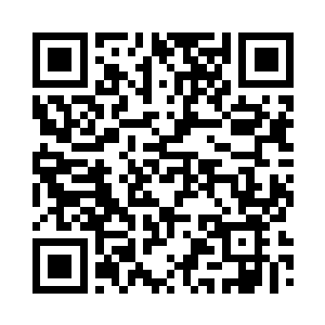 一双深邃的蓝眸就没从他脸上移开过二维码生成