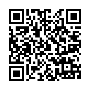 一双蓝色的眼球里面都瞪出了血丝二维码生成