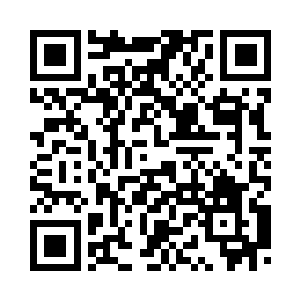 一口气跑上了楼梯顶端的位置之后二维码生成