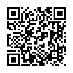 一只只半开的荷花在窗边的大花盆里摇曳二维码生成