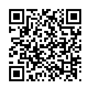 一只巨大的手掌直接扼住了它的七寸二维码生成