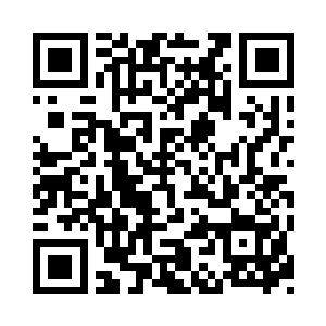 一只手伸出抓住身后脑后的头发用力一揪二维码生成