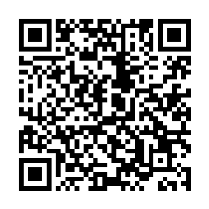 一只手就把那个家伙举起来了……我恐怕都做不到么二维码生成