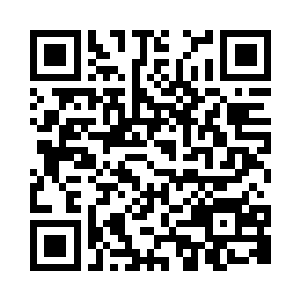 一只手漫不经心地拨弄着额前的头发二维码生成