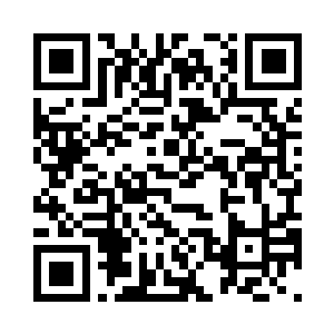 一只黑色的巨蛇虚影就狠狠咬过这里二维码生成