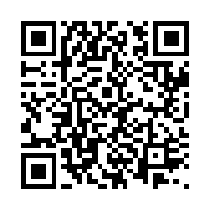 一名名骑兵从男爵城堡当中疾驰而去二维码生成