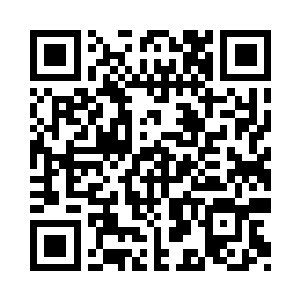 一名小护士将一粒营养胶囊塞进他嘴里二维码生成