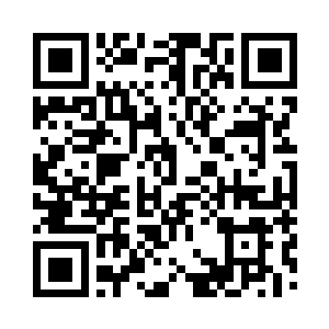 一名有着一头已经披散到整个后背的黑发二维码生成