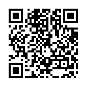 一名浑身笼罩在白袍内的老者盘坐在地上二维码生成