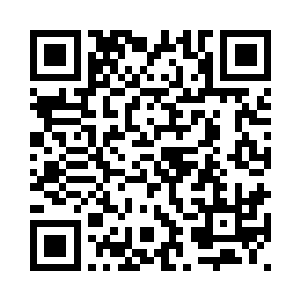 一名男子顿时冲上前朝着苏凡推去二维码生成