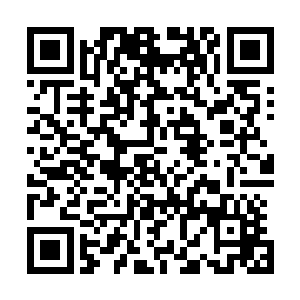 一团蘑菇云从大地上冲天而起隆隆地冲向了垂天而落的剑芒二维码生成