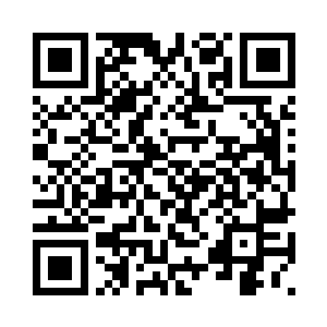 一头黑色长发很是随意的披在剑尘二维码生成